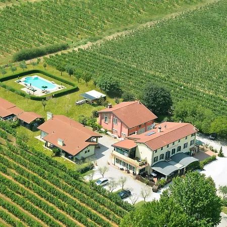 Farm stay Lizzarola Peschiera del Garda