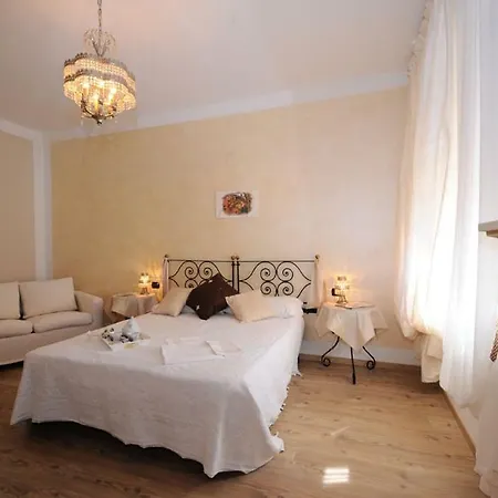 Lizzarola Farm stay *
