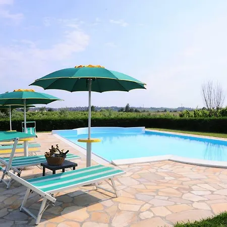 Lizzarola Farm stay *