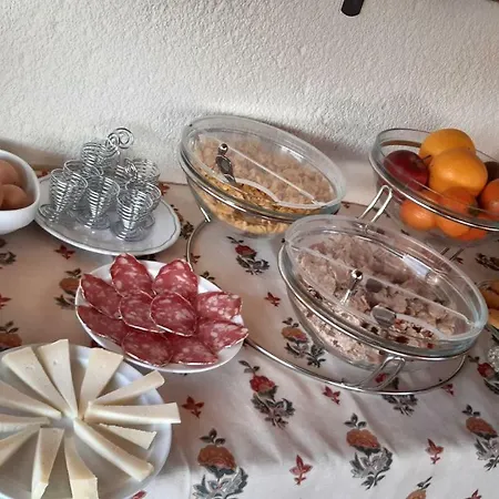 Lizzarola Farm stay *